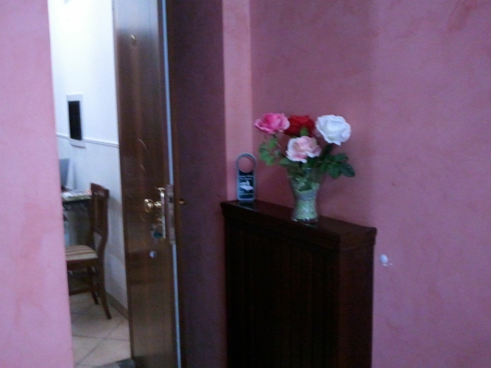 Isabel Guest House Рим Екстериор снимка