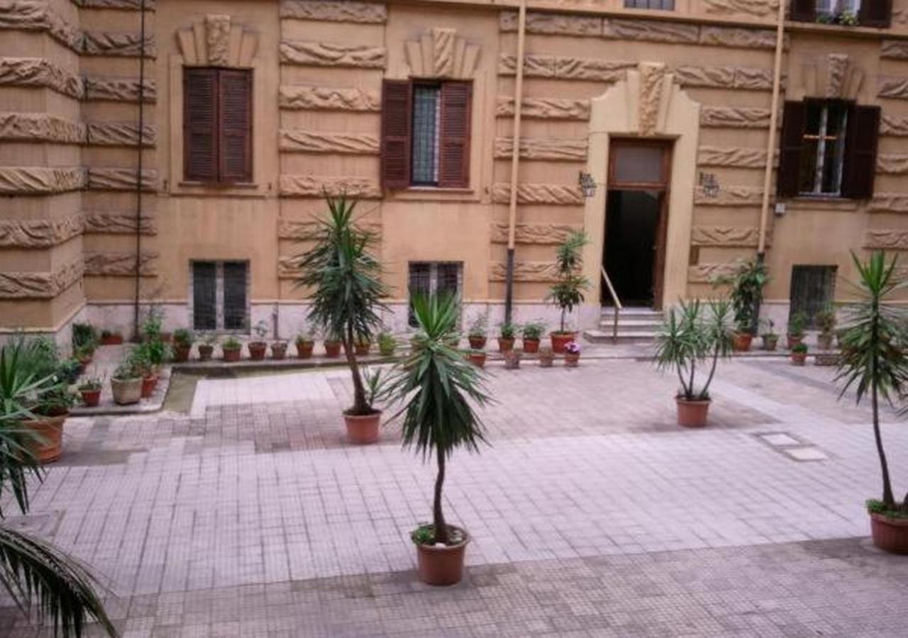 Isabel Guest House Рим Екстериор снимка